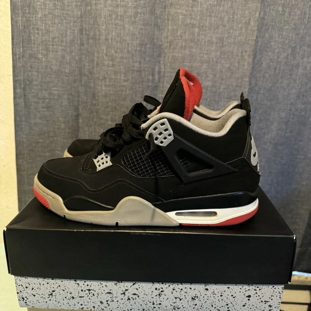 Size 10.5 - Jordan 4 Retro OG Mid‎ Bred 2019 Clean!